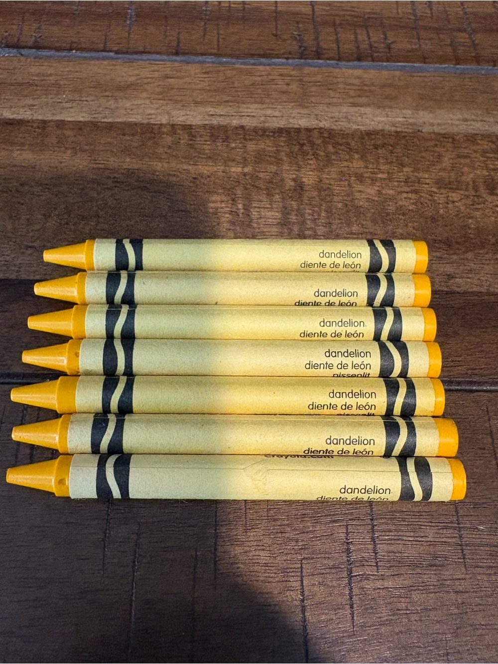 Crayola Crayons - Dandelion Discontinued Set of 7 New Unused